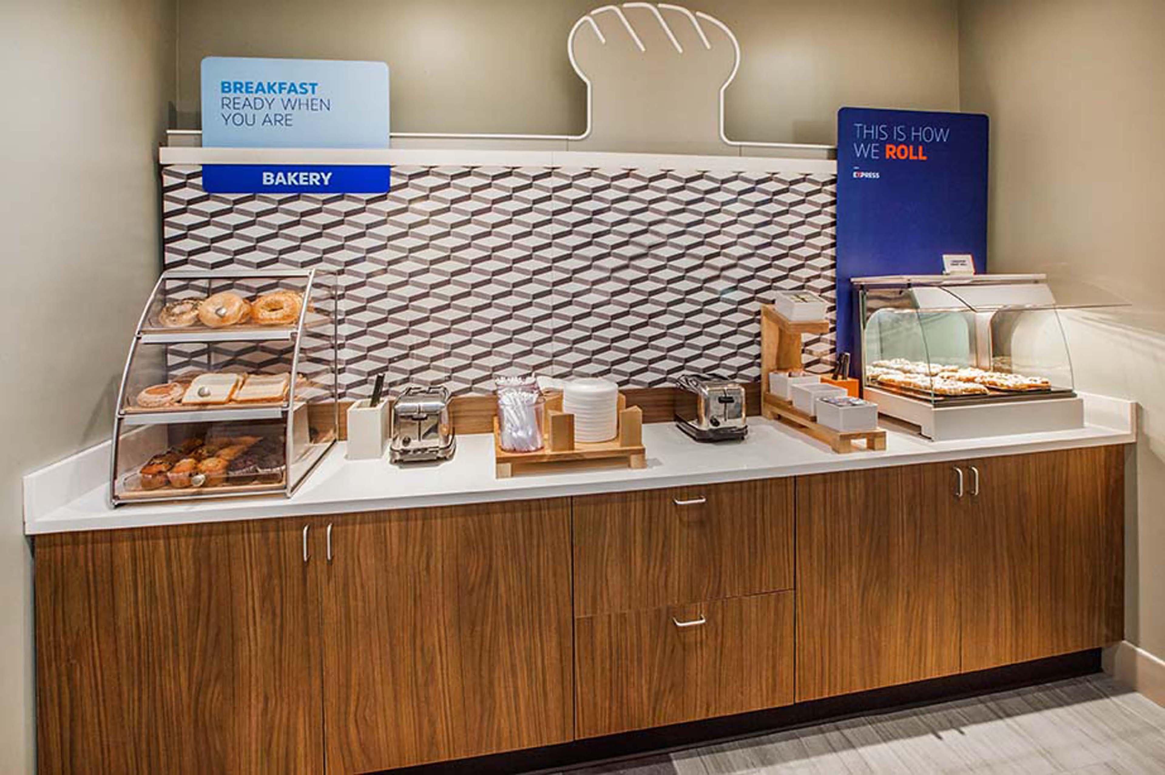 Holiday Inn Express & Suites Plano East - Richardson By Ihg Luaran gambar