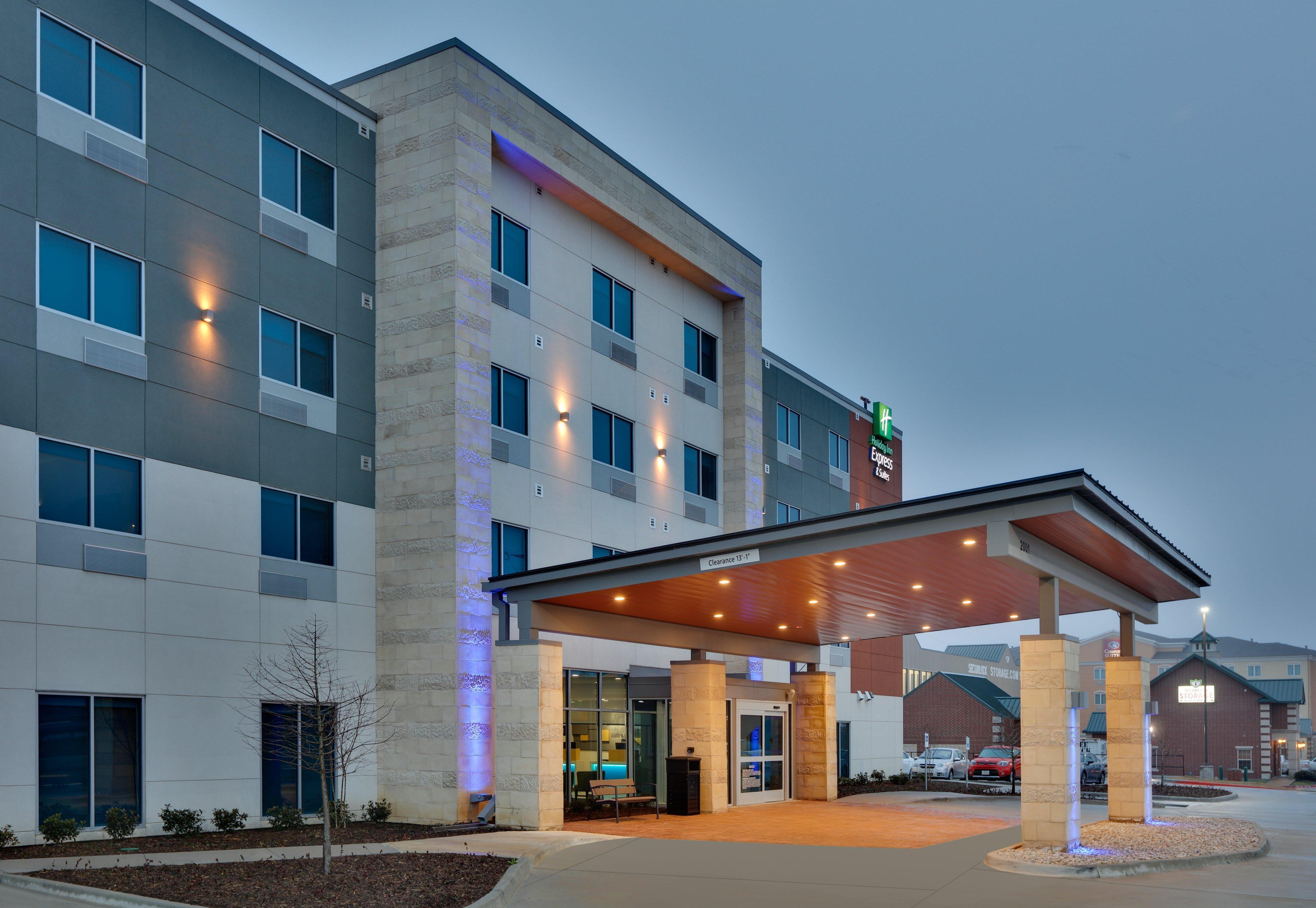 Holiday Inn Express & Suites Plano East - Richardson By Ihg Luaran gambar